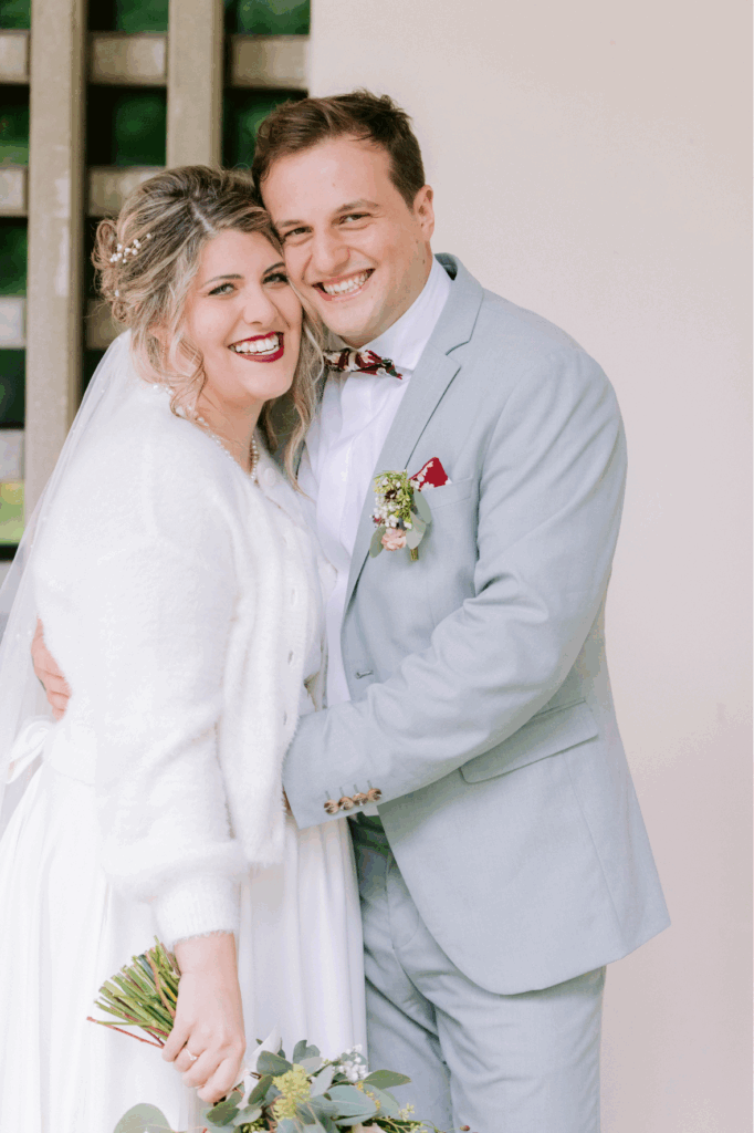 Brautpaar beim Fotoshooting am Hochzeitstag – stilvoll geplant